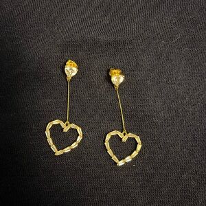 Earrings! Perfe for valentines!!
